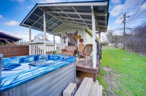 Cozy Canyon Lake Cottage Rental with Private Hot Tub